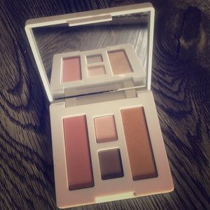 Clinique blush/bronzer AND eyeshadow palette